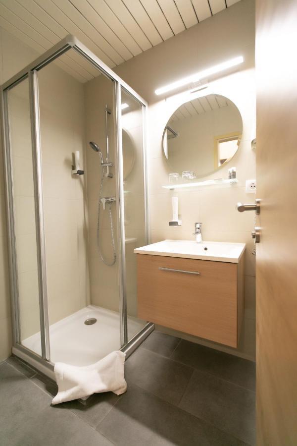 Das Reinisch Just Rooms Schwechat Dış mekan fotoğraf
